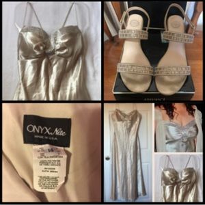 BEAUTIFUL FORMAL DRESS WORN ONCE